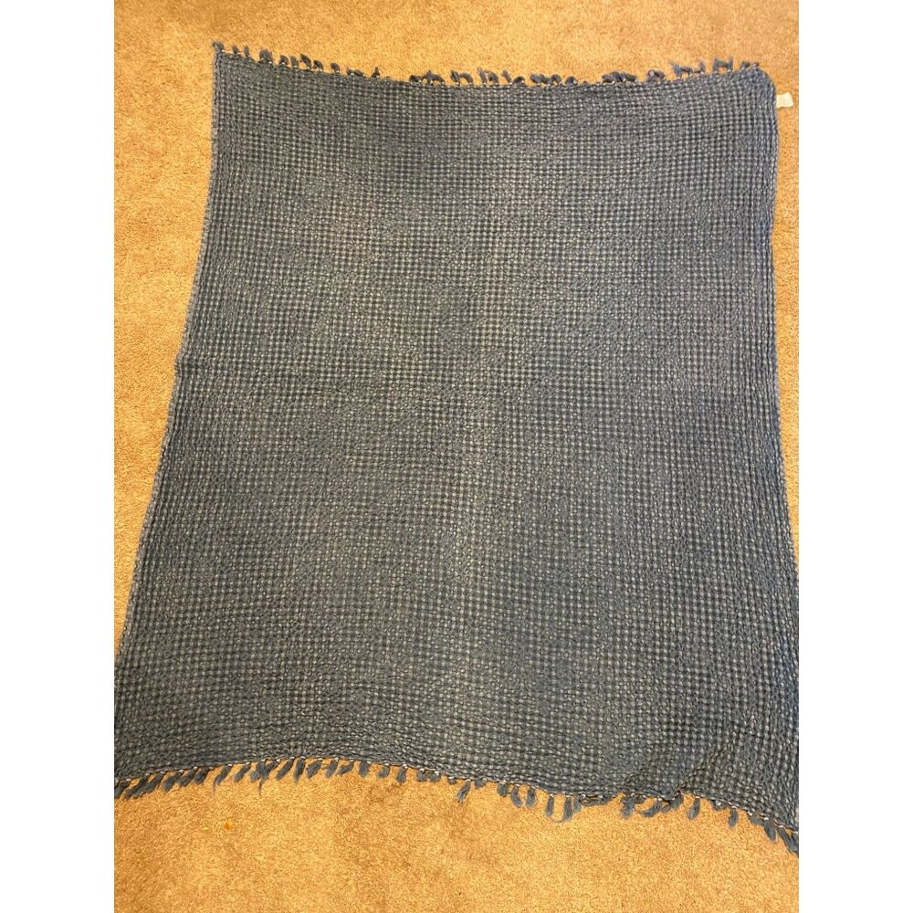 Blue Textured 100% Cotton Throw Blanket With Tassel Edges